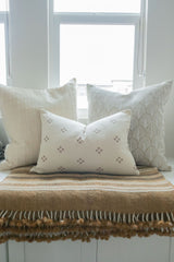 ANVI WHITE ON NATURAL LINEN PILLOW COVER - Krinto.com
