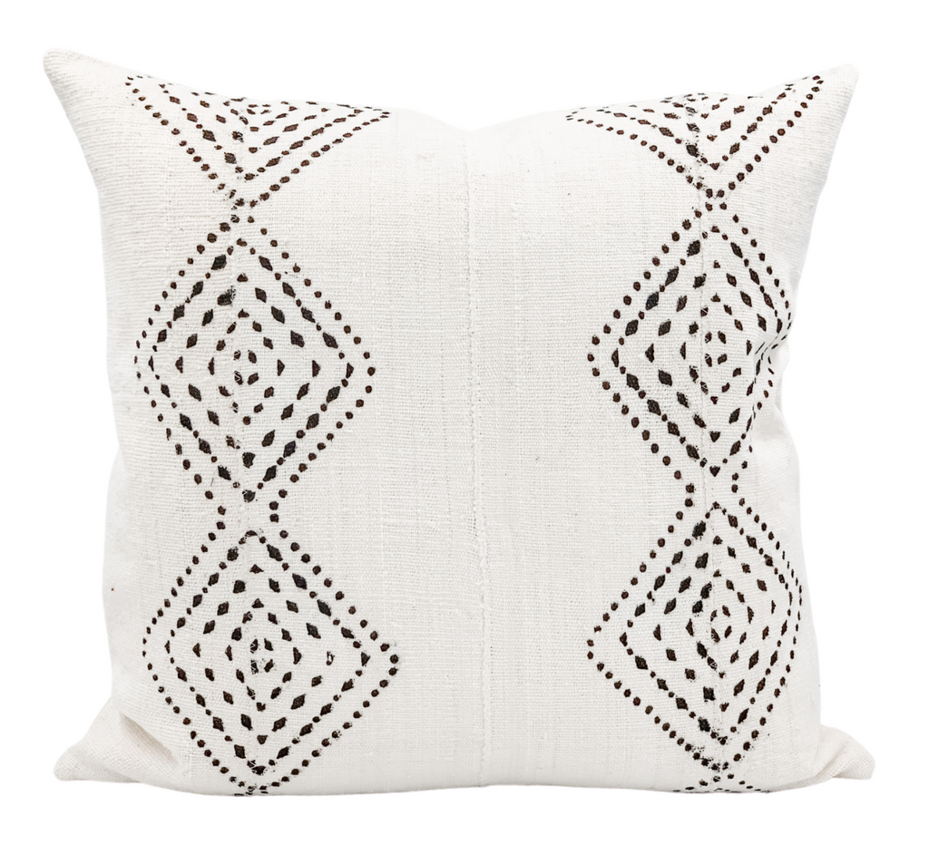 White mudcloth hot sale pillow