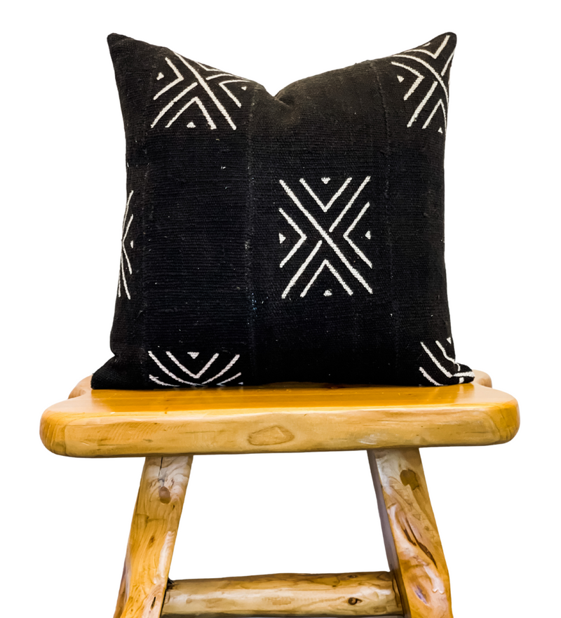 Black With Large White Design Mudcloth Pillow Cover - Krinto.com